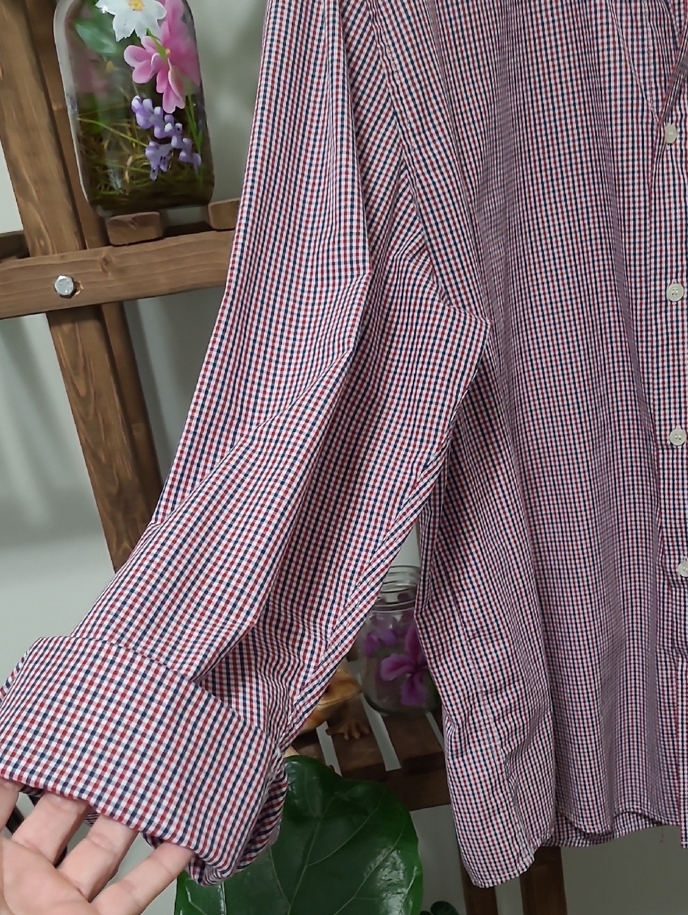 Men's Dockers Red and Blue Button-Down Shirt - Picture 6 of 8